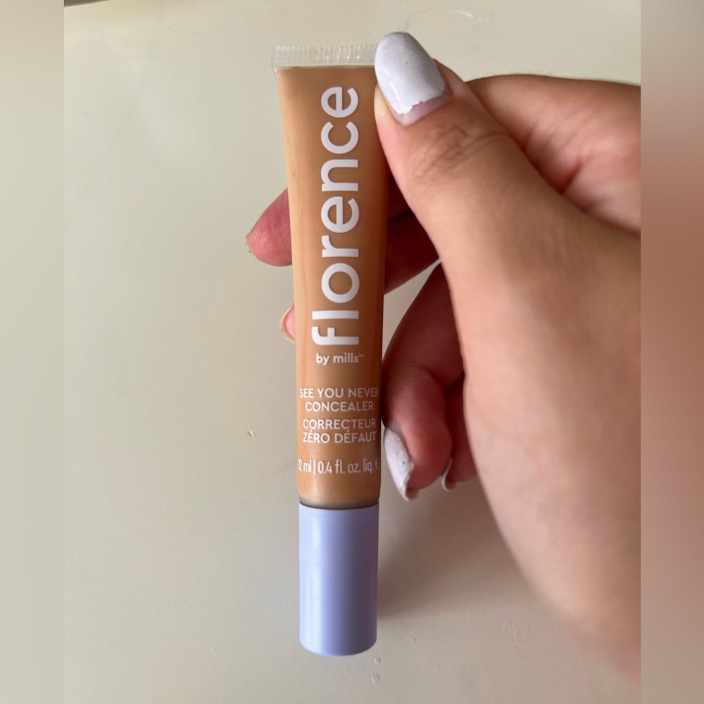 BRAND NEW Florence by Mills Concealer